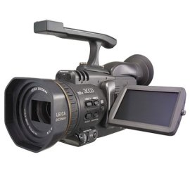 Panasonic Pro AG-DVC30 3-CCD MiniDV Camcorder w/16x Optical Zoom