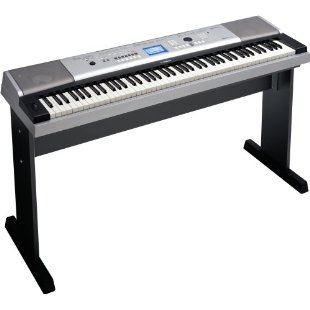 Yamaha DGX-530 Keyboard 88-Key Digital Piano