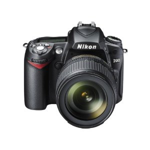 Nikon D90 Digital SLR Camera with 18-105mm AF-S f/3.5-5.6G ED VR DX Lens
