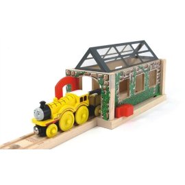 Thomas & Friends Useful Engine Shed